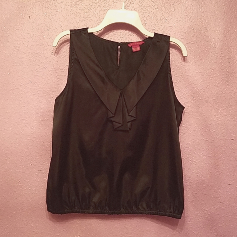 Sunny leigh black tank